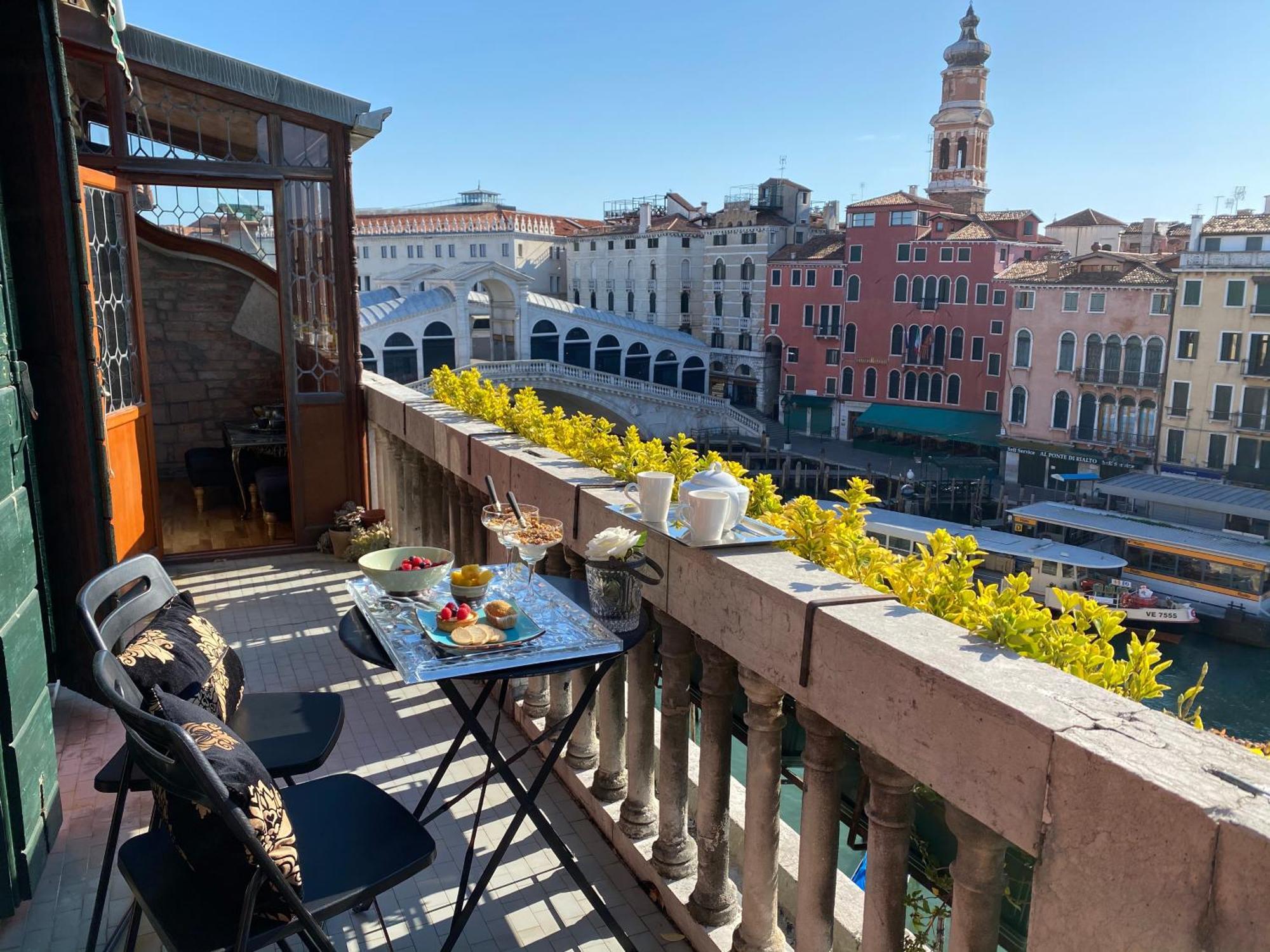 Rialto Terrace On The Grand Canal Venedig Exterior foto